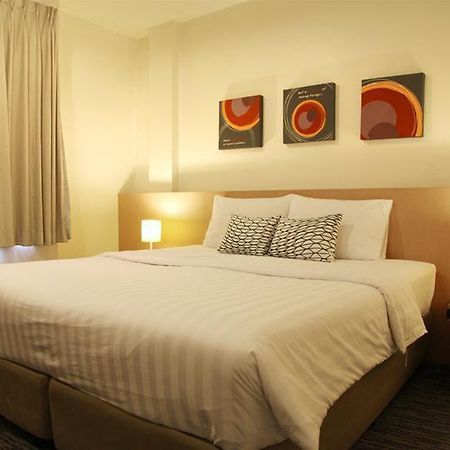 24 Inn Hotel Bangkok Kültér fotó