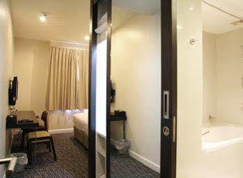 24 Inn Hotel Bangkok Kültér fotó